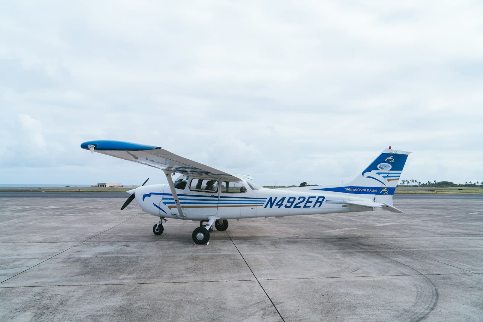 Cessna 172 Skyhawk with FAA registration number N492ER on the ramp